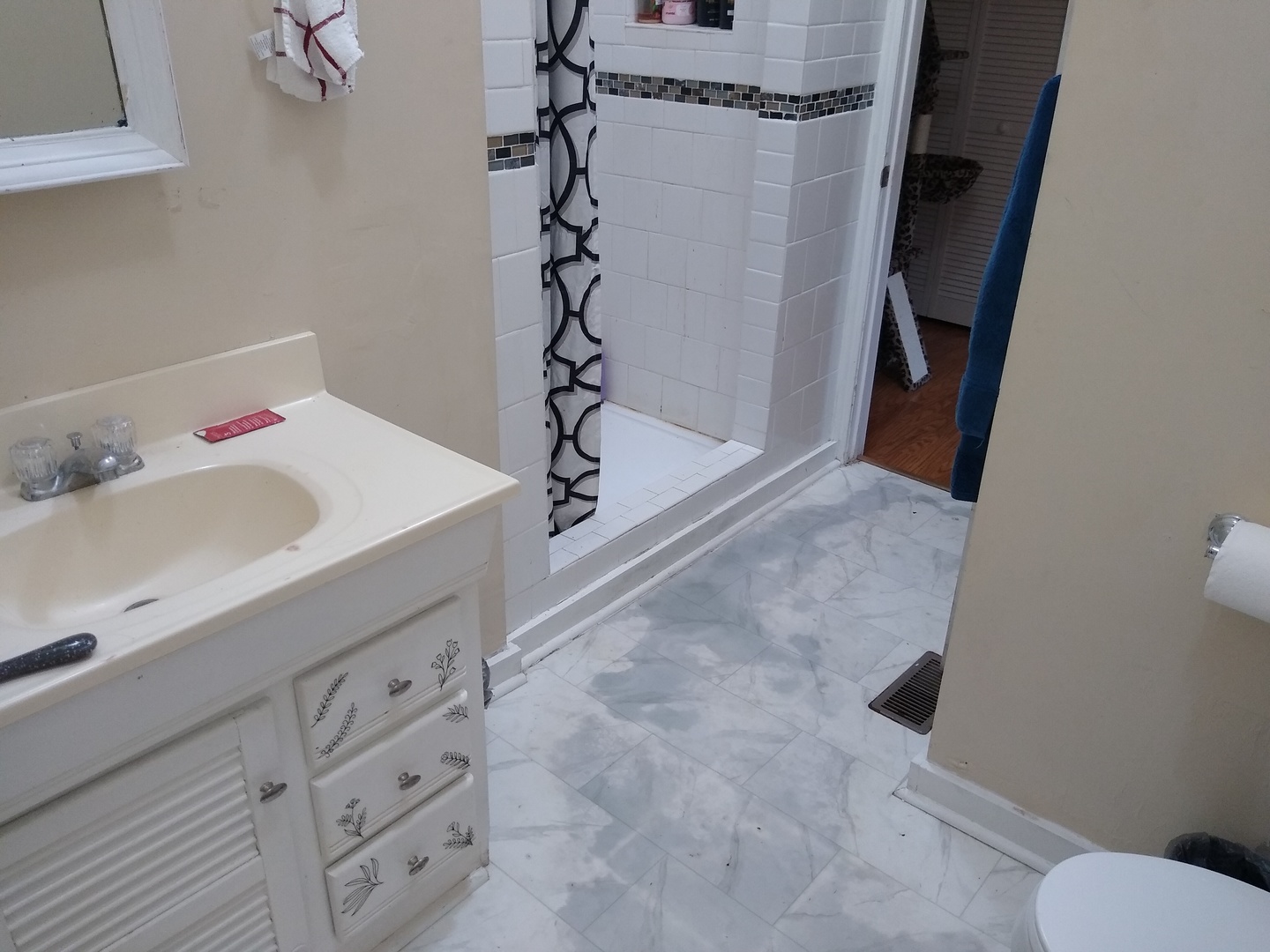 800 Locust Street Property Photo 8