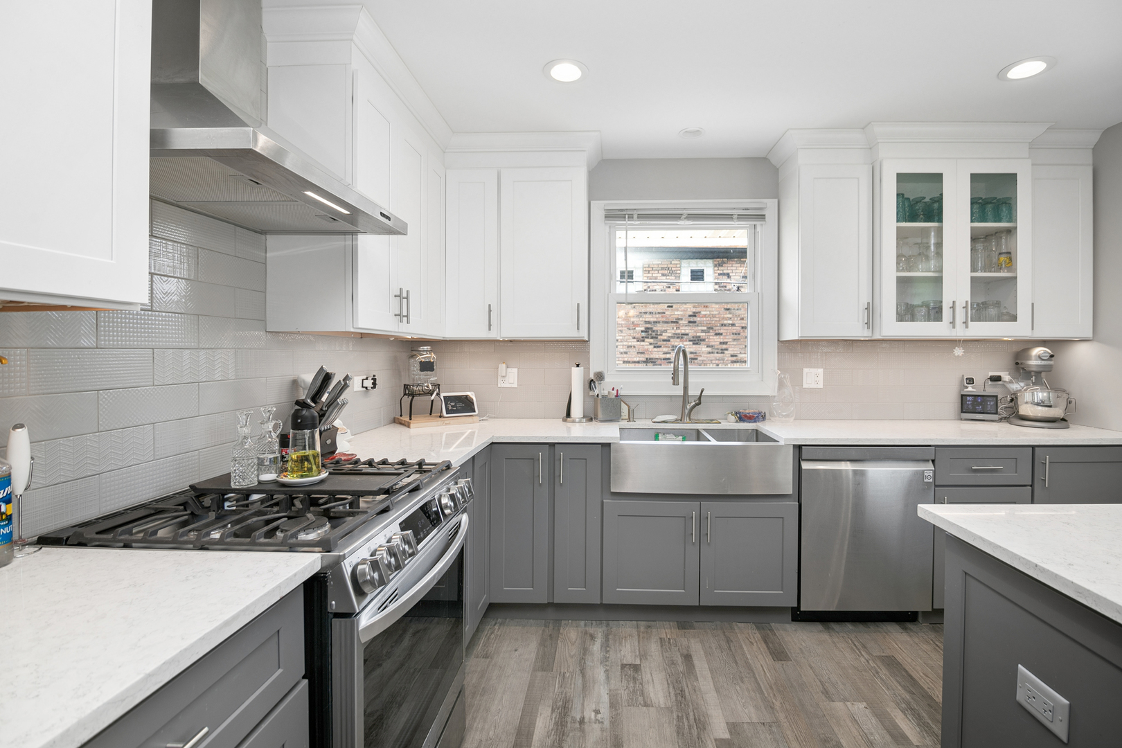 7416 S Octavia Avenue Property Photo 11