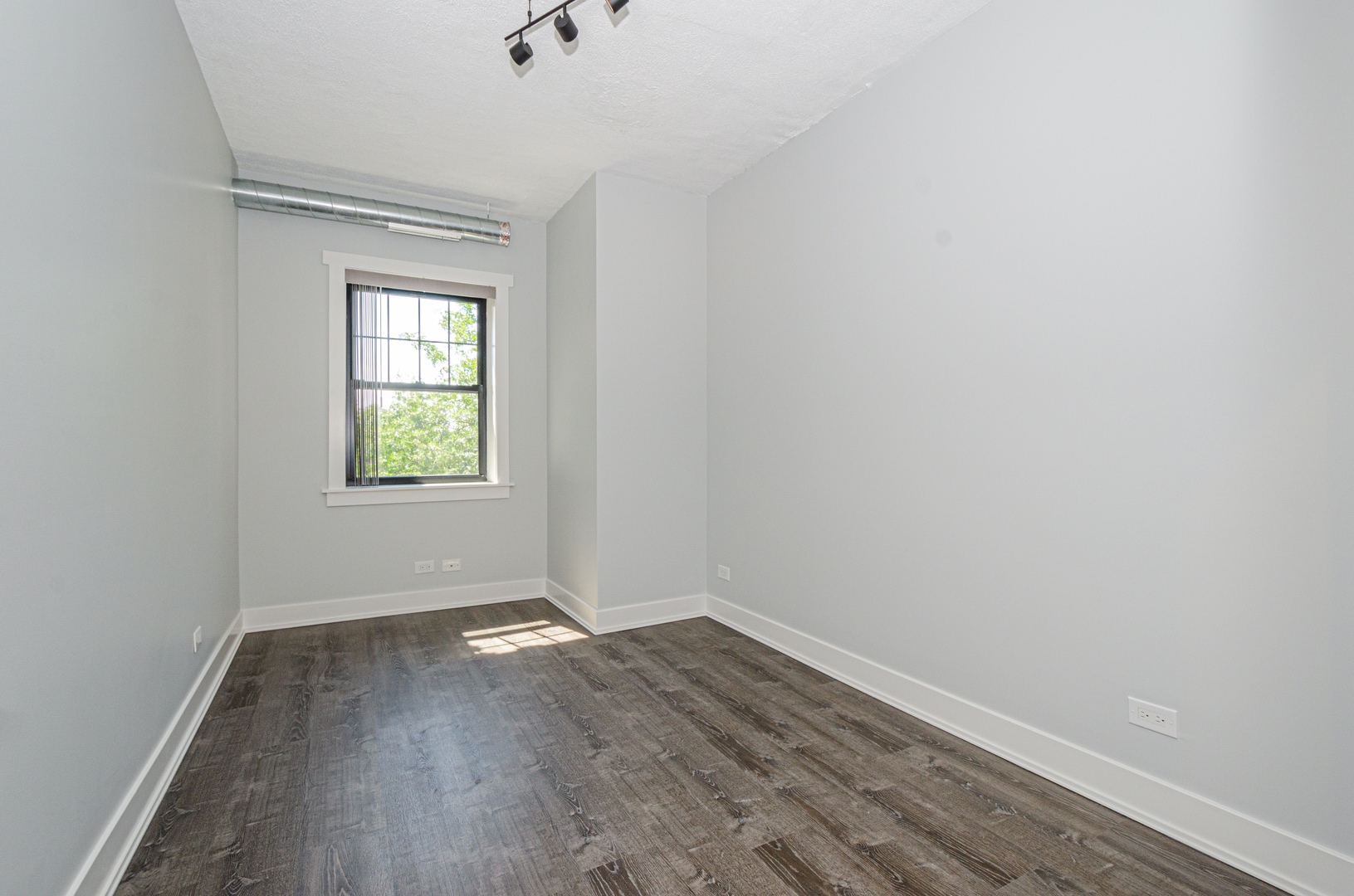 7645 N Sheridan Road 415 Property Photo 6