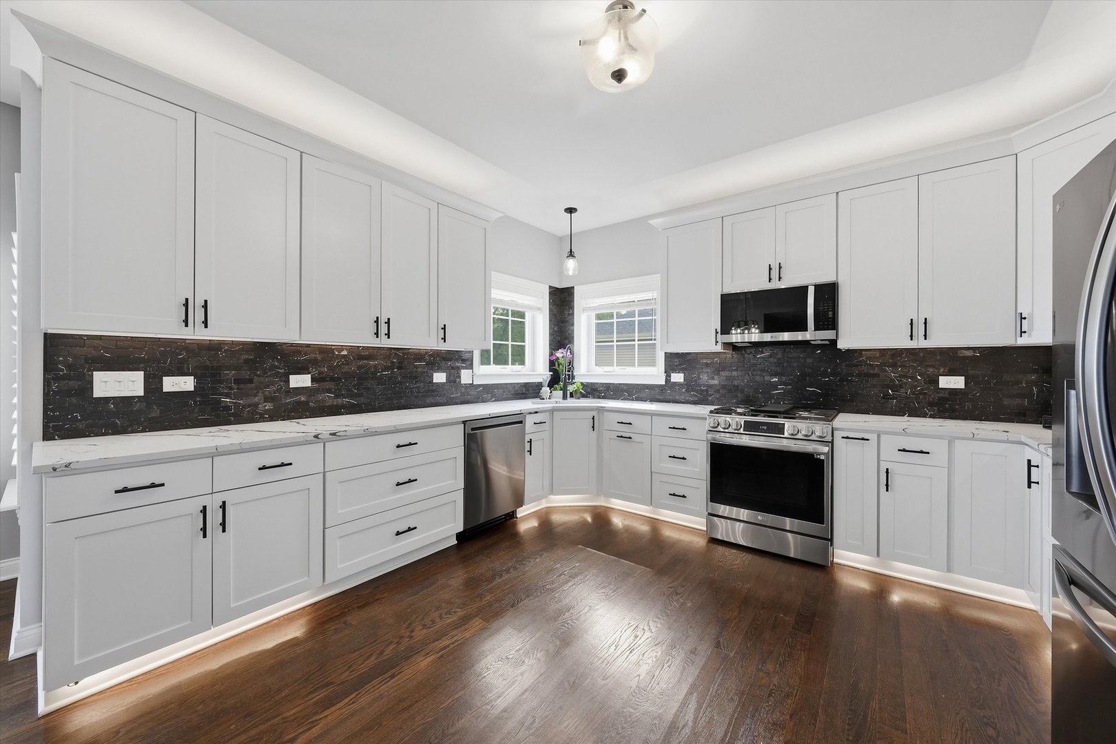207 Hickory Street Property Photo 8