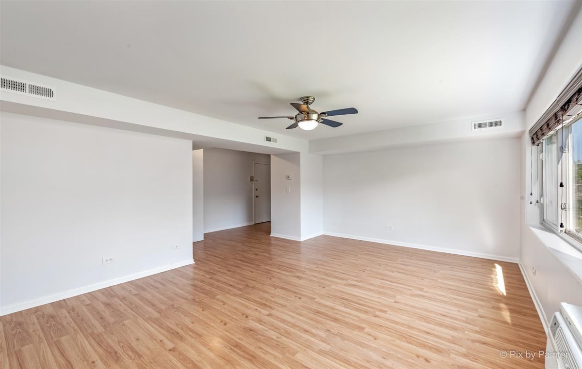 1610 W Jarvis Avenue Aa Property Photo 9