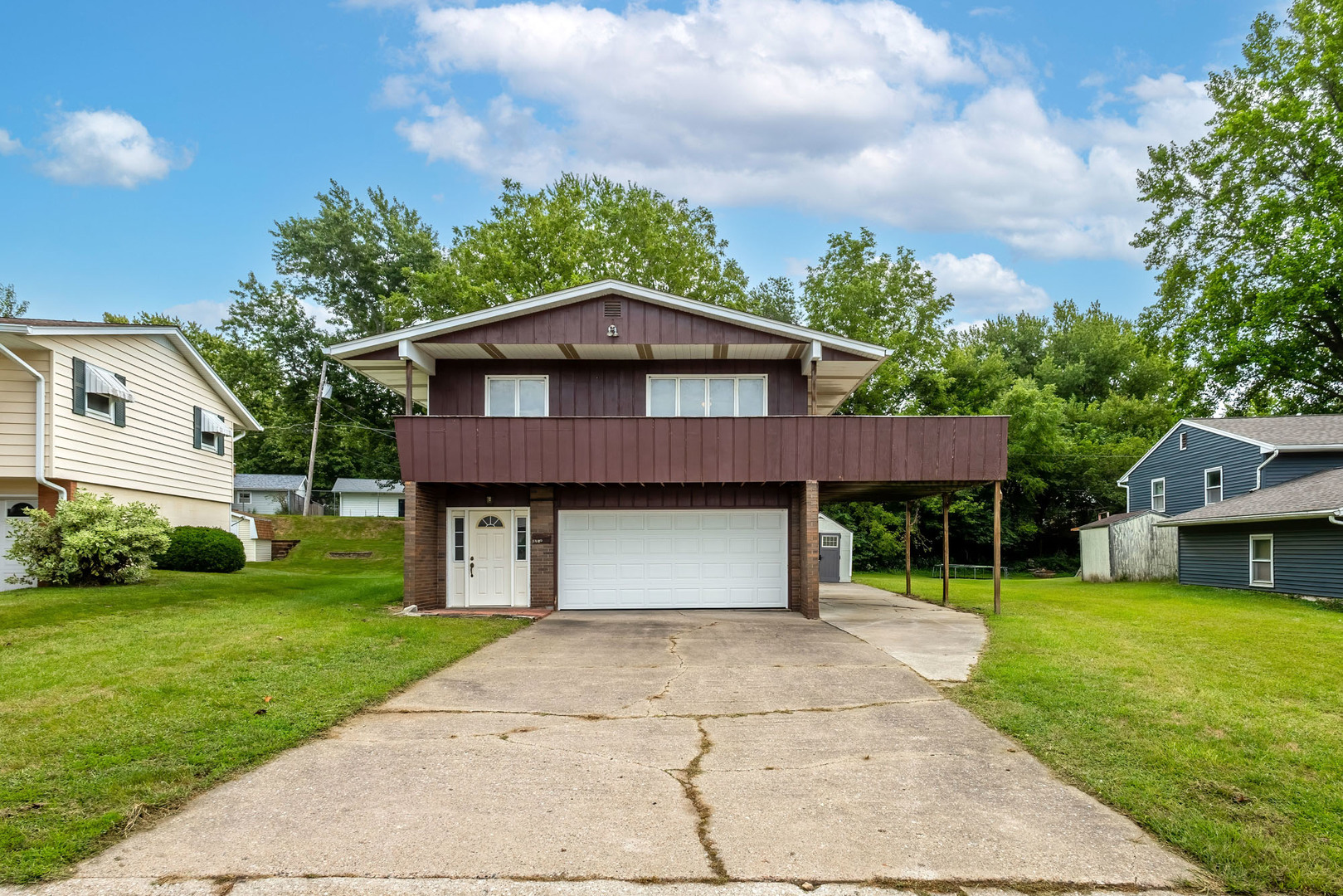 621 11th Street Property Photo 1