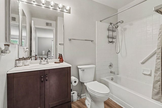 3255 Kirchoff Road 203 Property Photo 8
