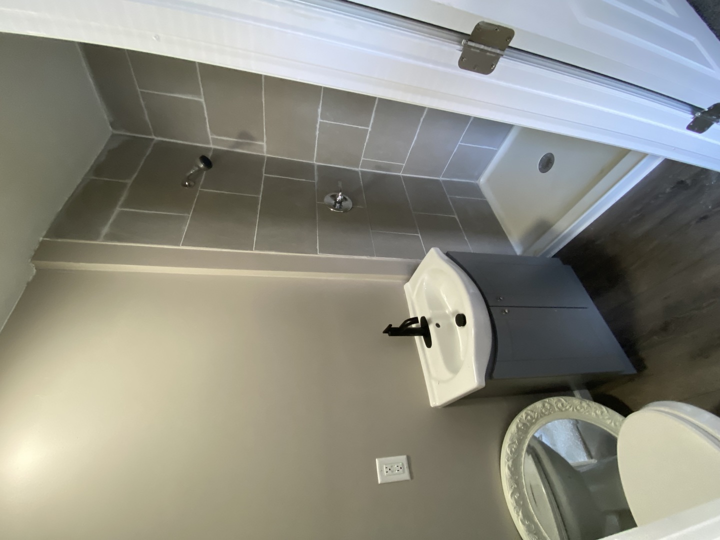 942 N Schuyler Avenue 2 Property Photo 5
