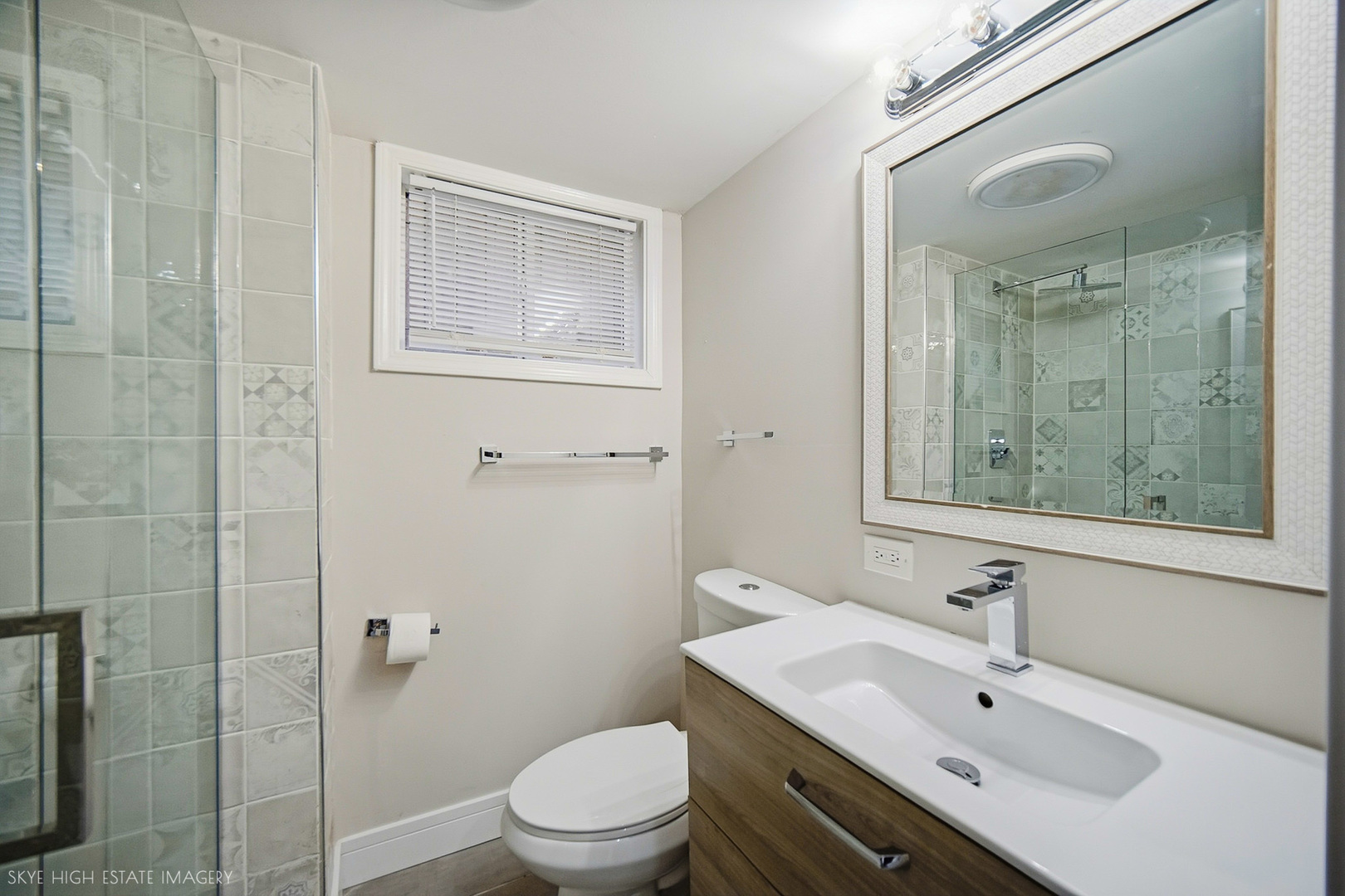 1238 W 112th Place Property Photo 14