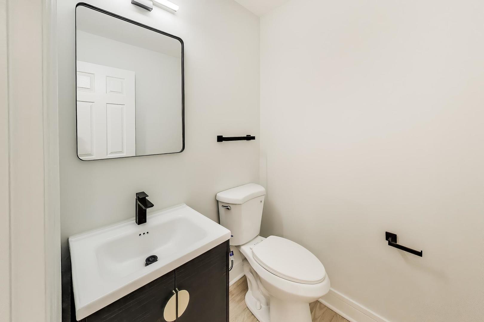 251 Perth Road Property Photo 7