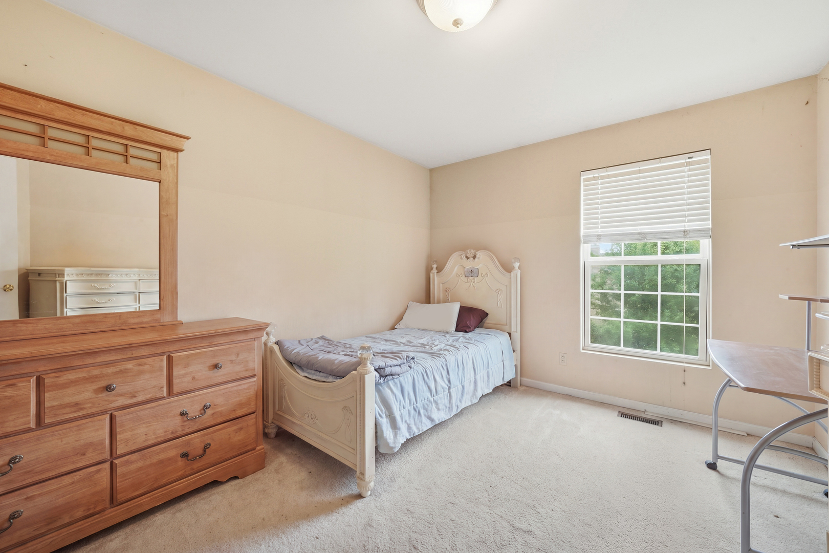 3104 Deerpath Lane Property Photo 16