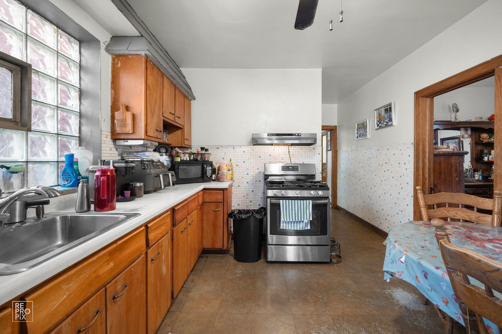 2136 W 23rd Street Property Photo 14