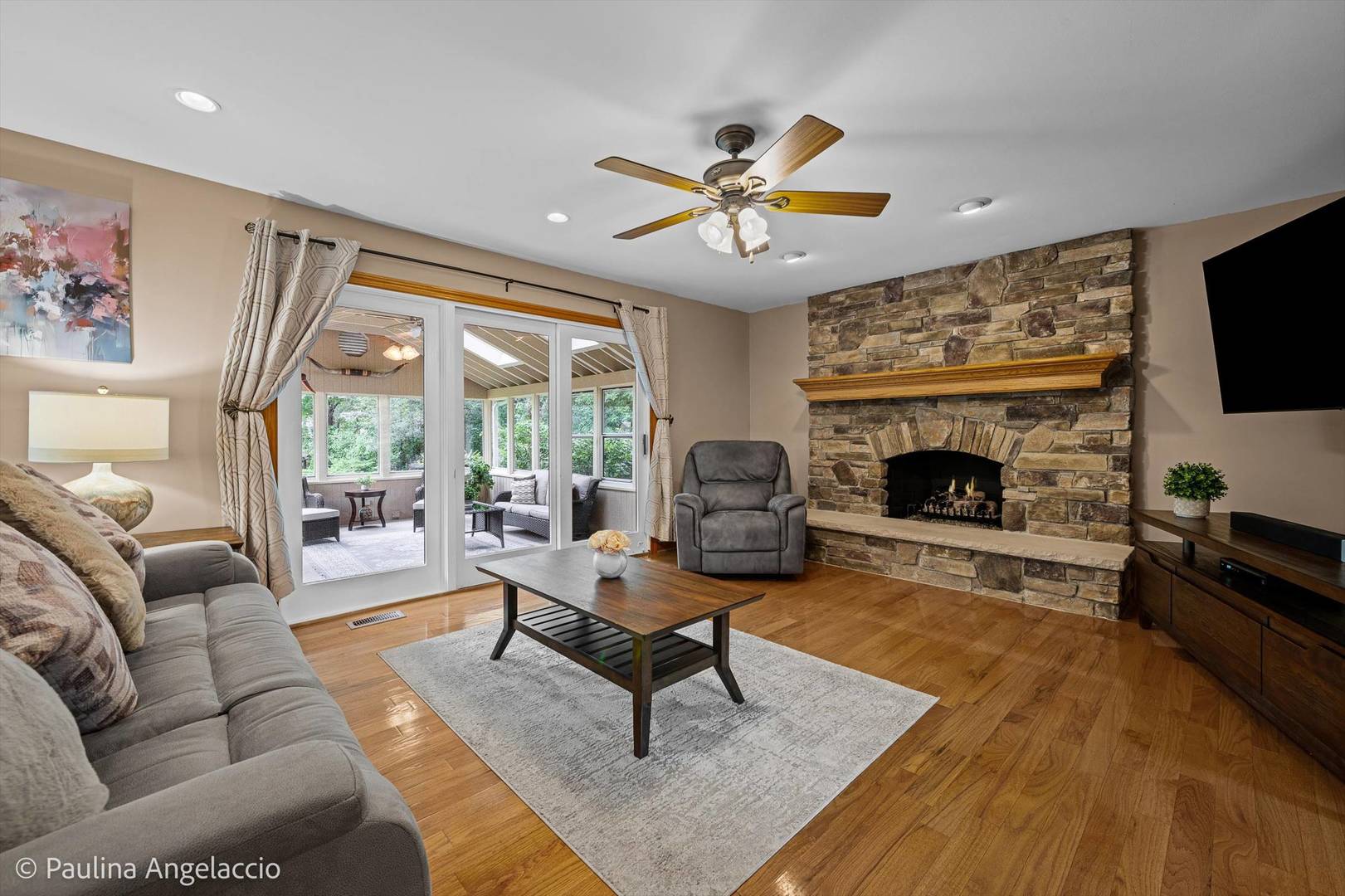 22256 Cambridge Drive Property Photo 16