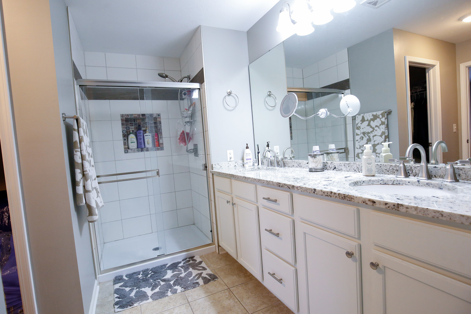 1721 W River Street 1721 Property Photo 13