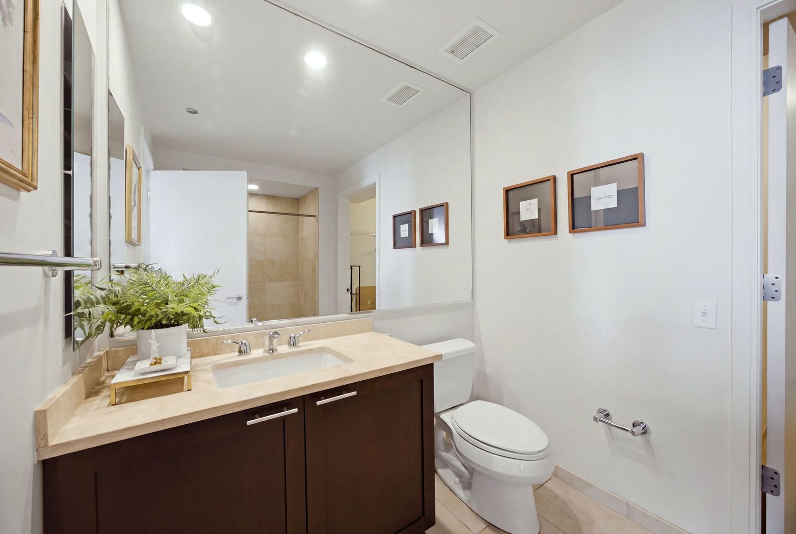 60 E Monroe Street 5703 Property Photo 20