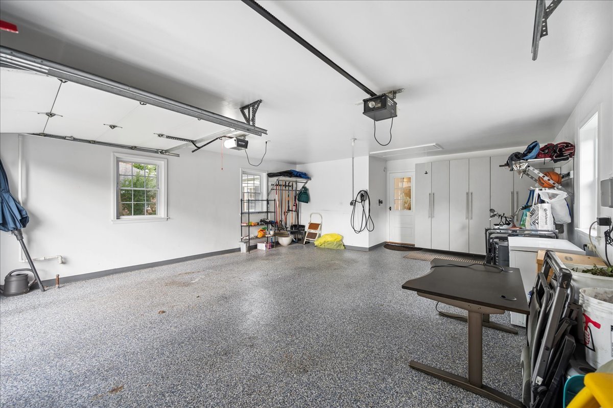1043 Old Elm Lane Property Photo 31