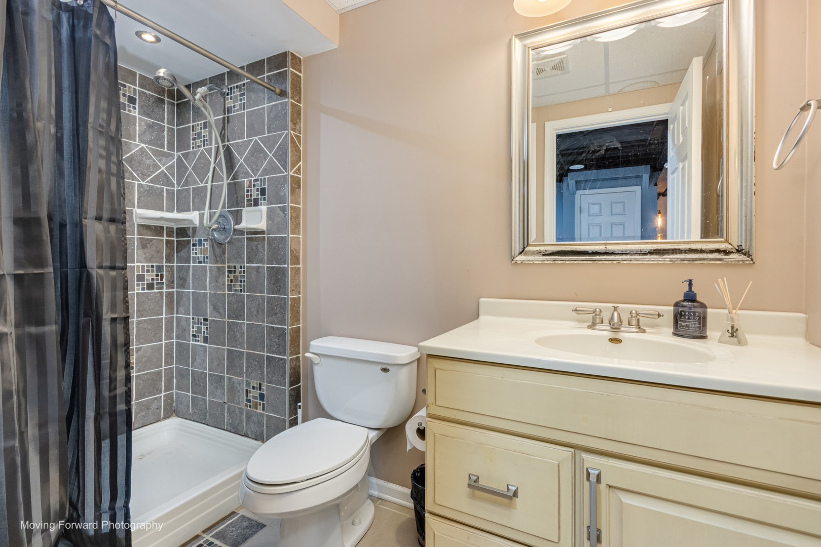 404 Heatherwood Drive Property Photo 23