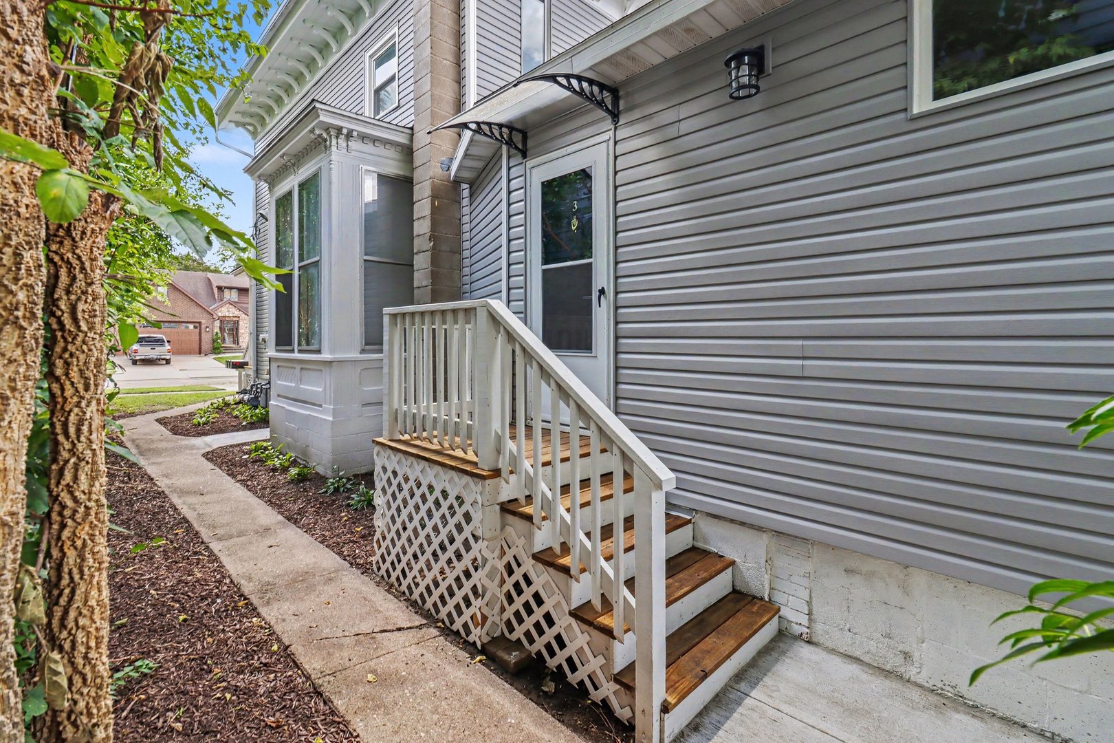 646 Webster Street Property Photo 8