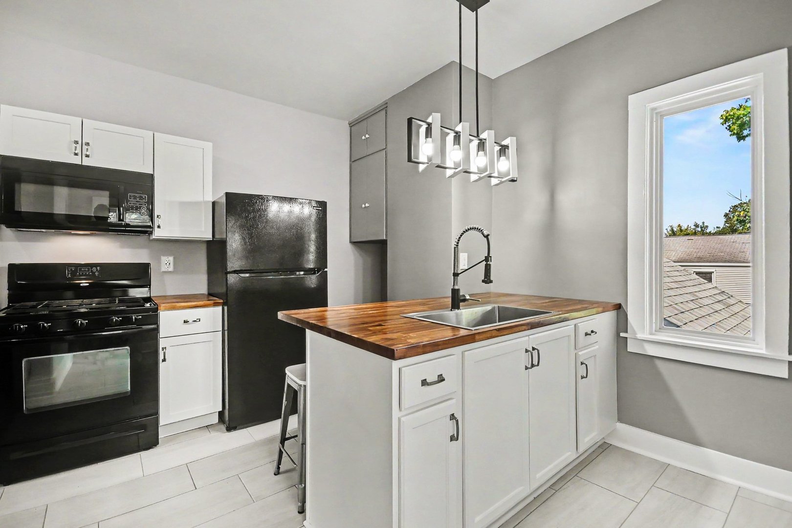646 Webster Street Property Photo 24