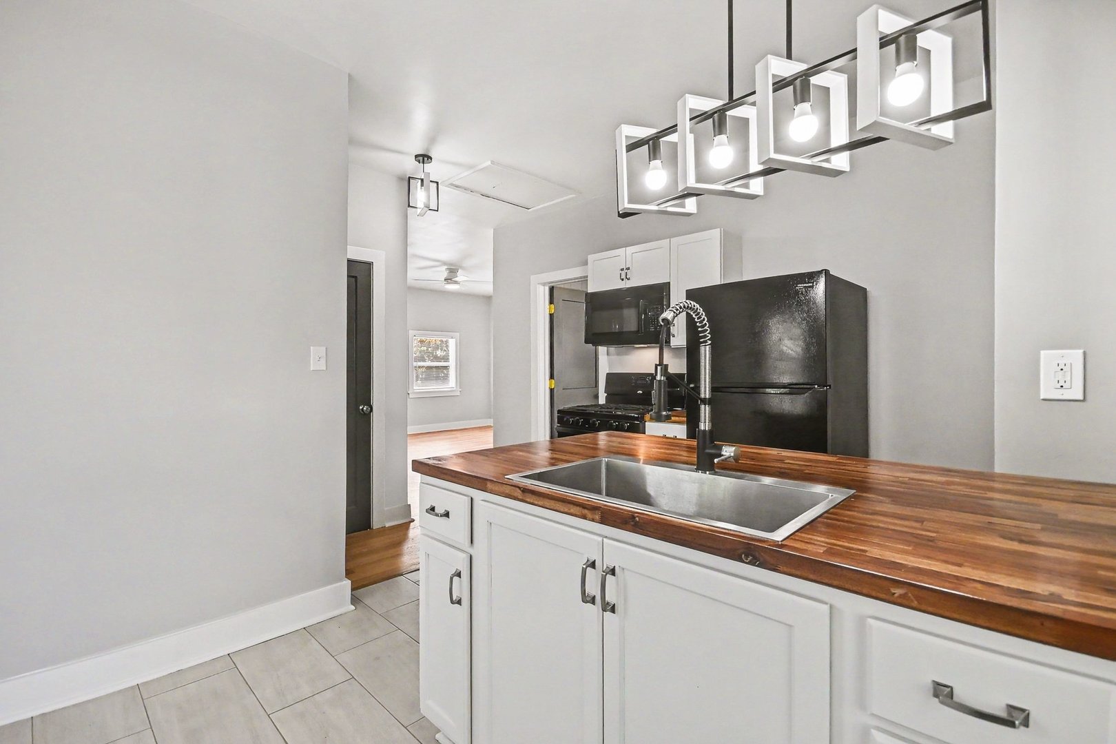 646 Webster Street Property Photo 25