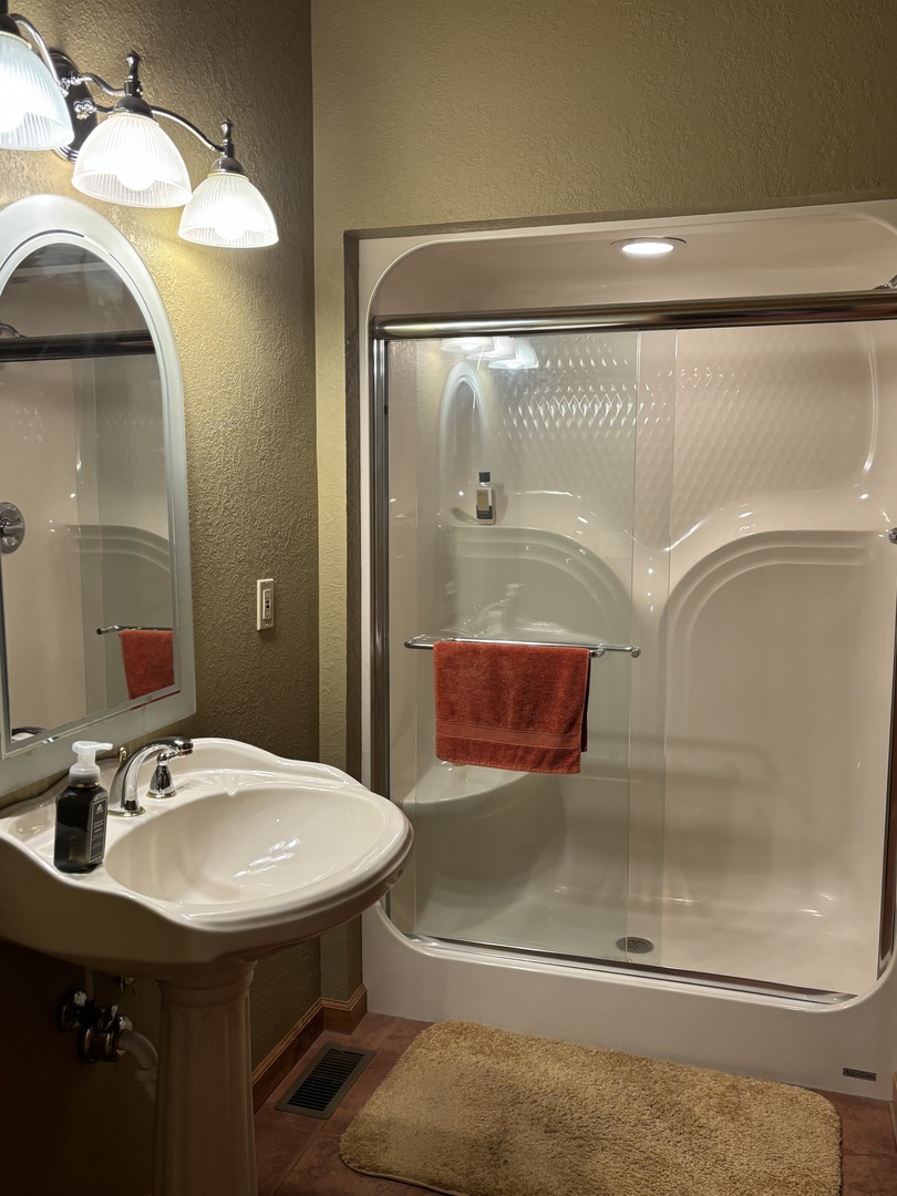 13916 Leisure Lane Property Photo 41