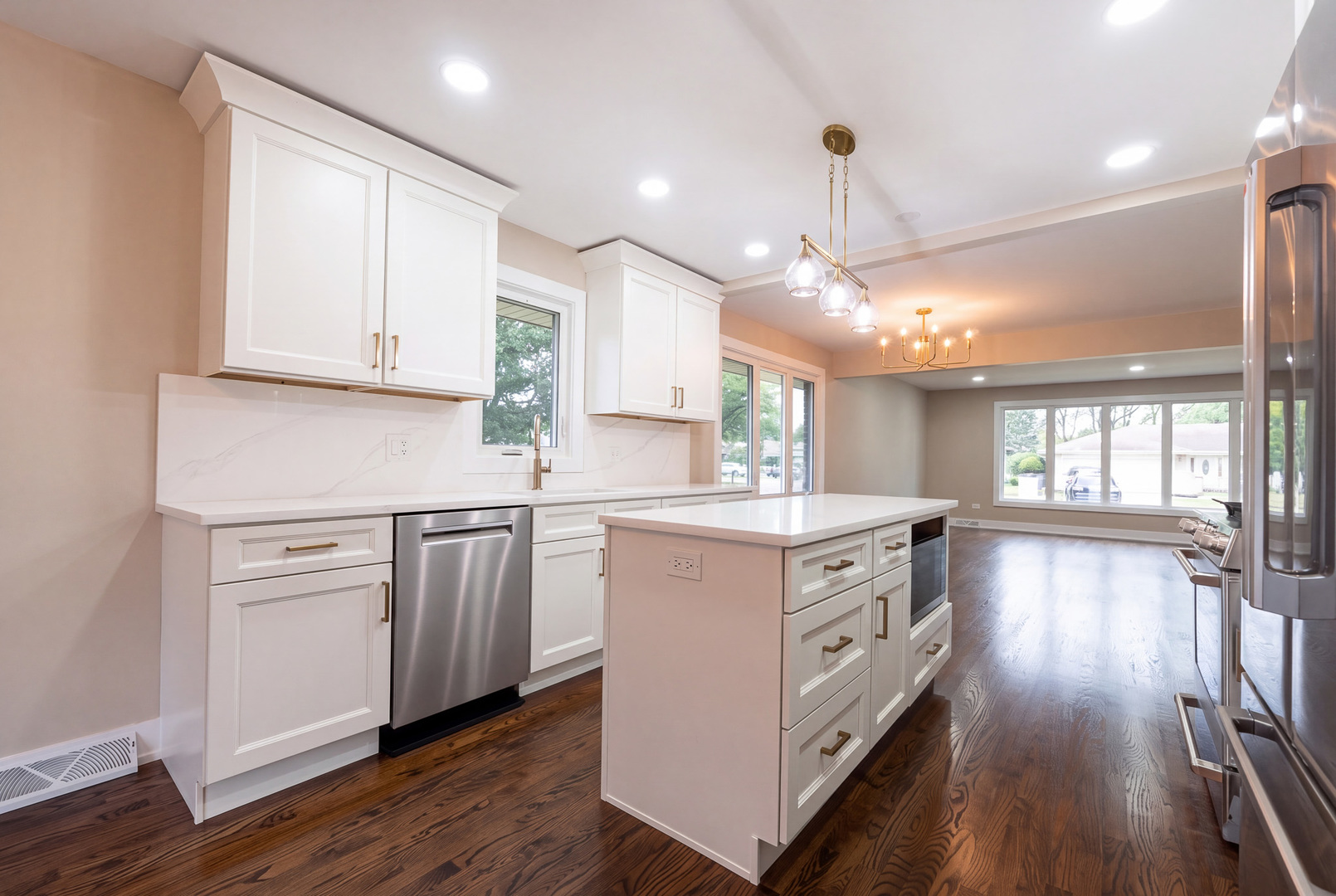 15360 Orchid Court Property Photo 4