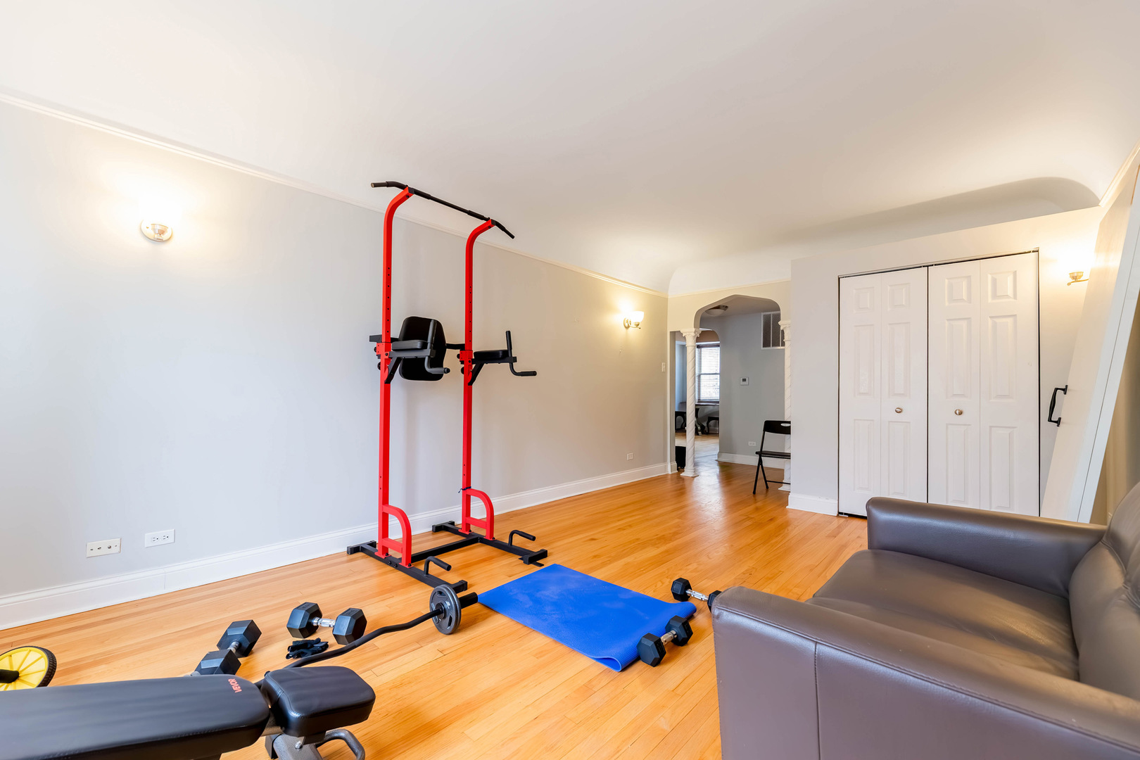 1120 Washington Boulevard 3b Property Photo 5