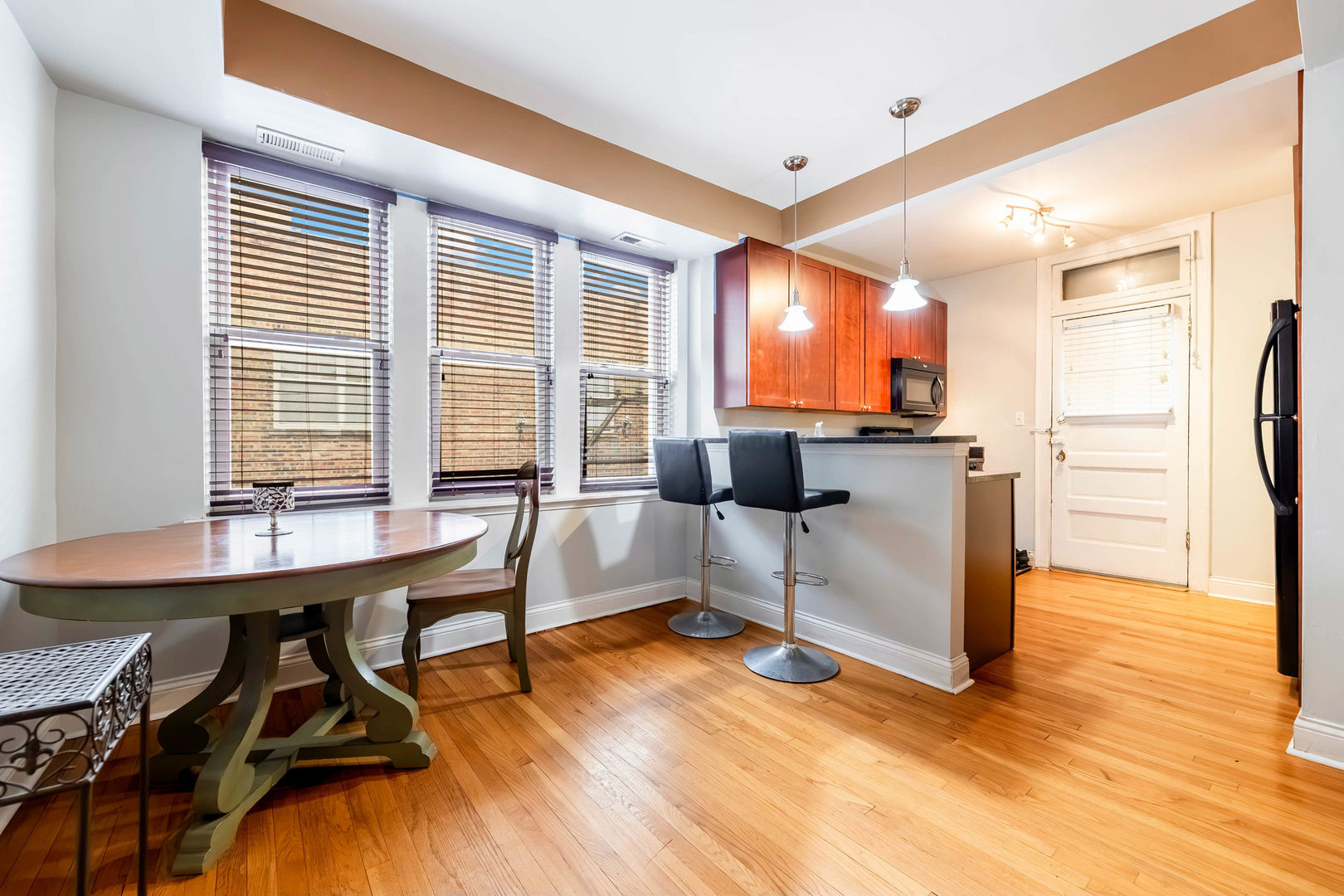 1120 Washington Boulevard 3b Property Photo 7