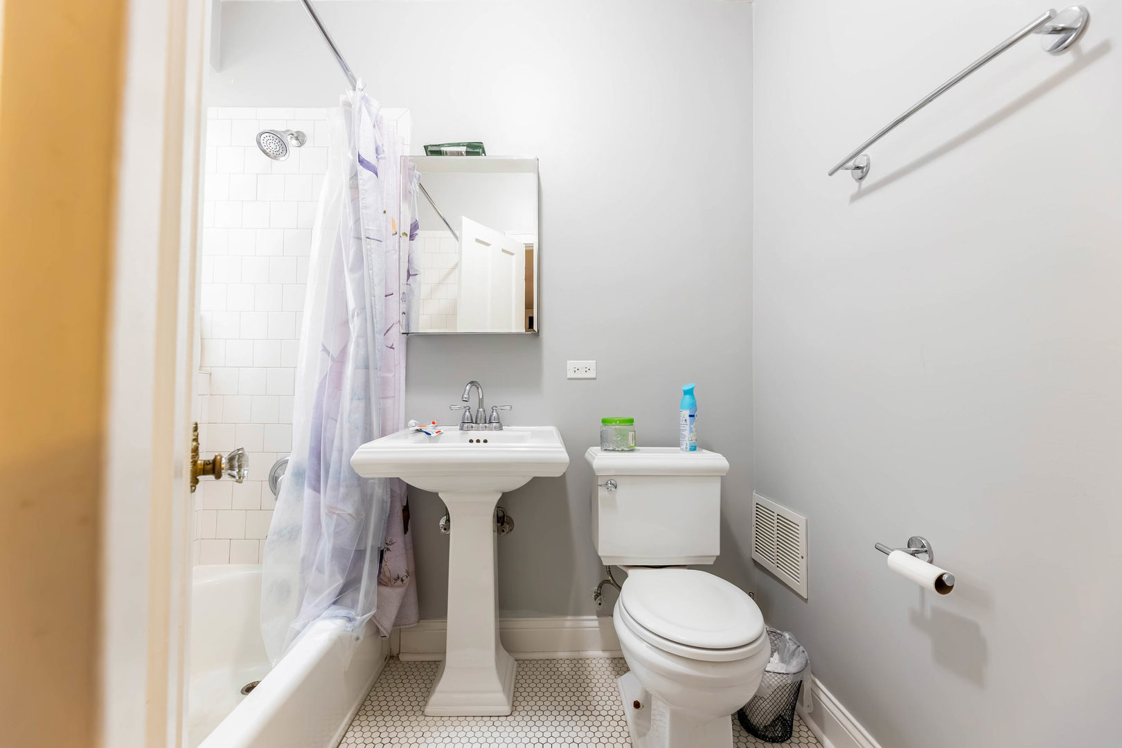 1120 Washington Boulevard 3b Property Photo 17