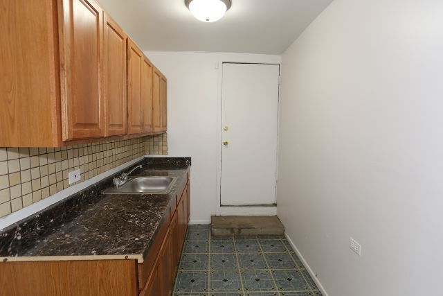 4513 N Malden Street Gd Property Photo 2