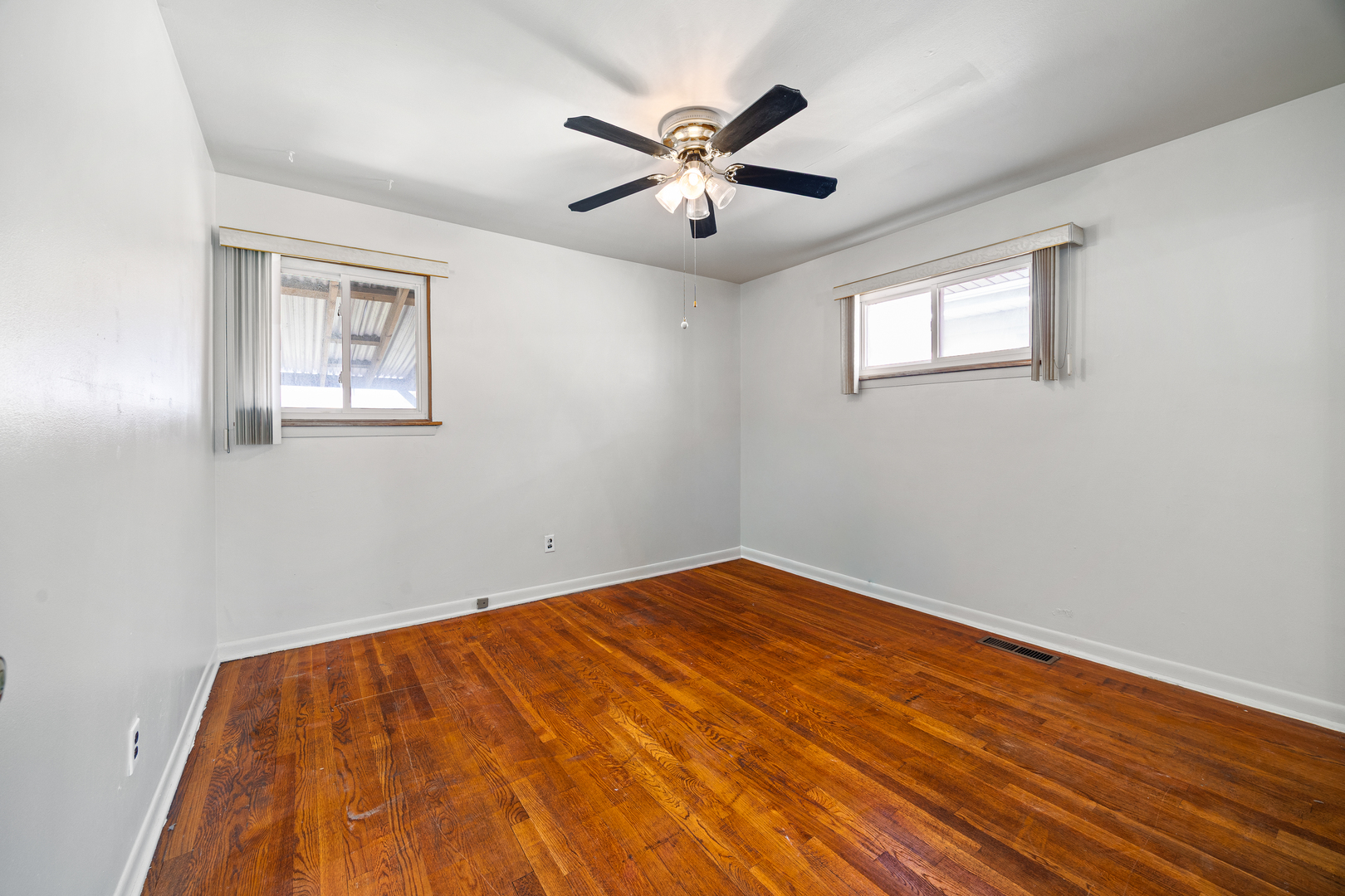 12761431 Property Photo 5