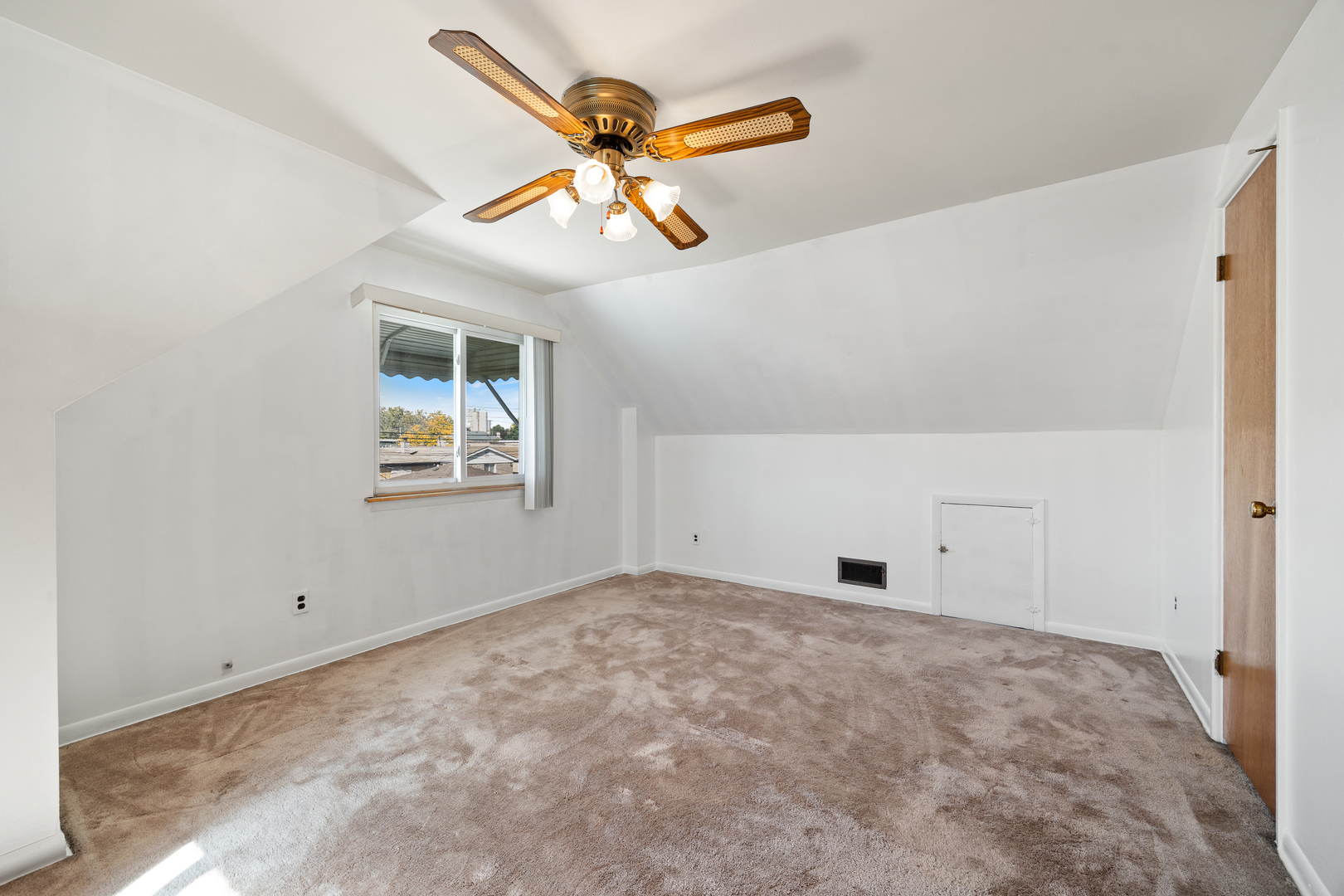 12761431 Property Photo 14