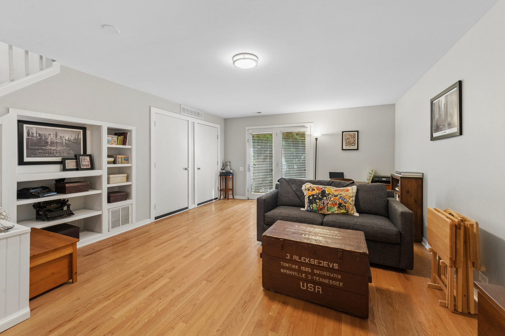 1889 Maple Avenue E2 Property Photo 22