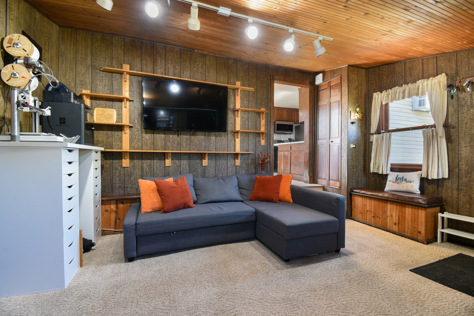 8145 State Road Property Photo 3