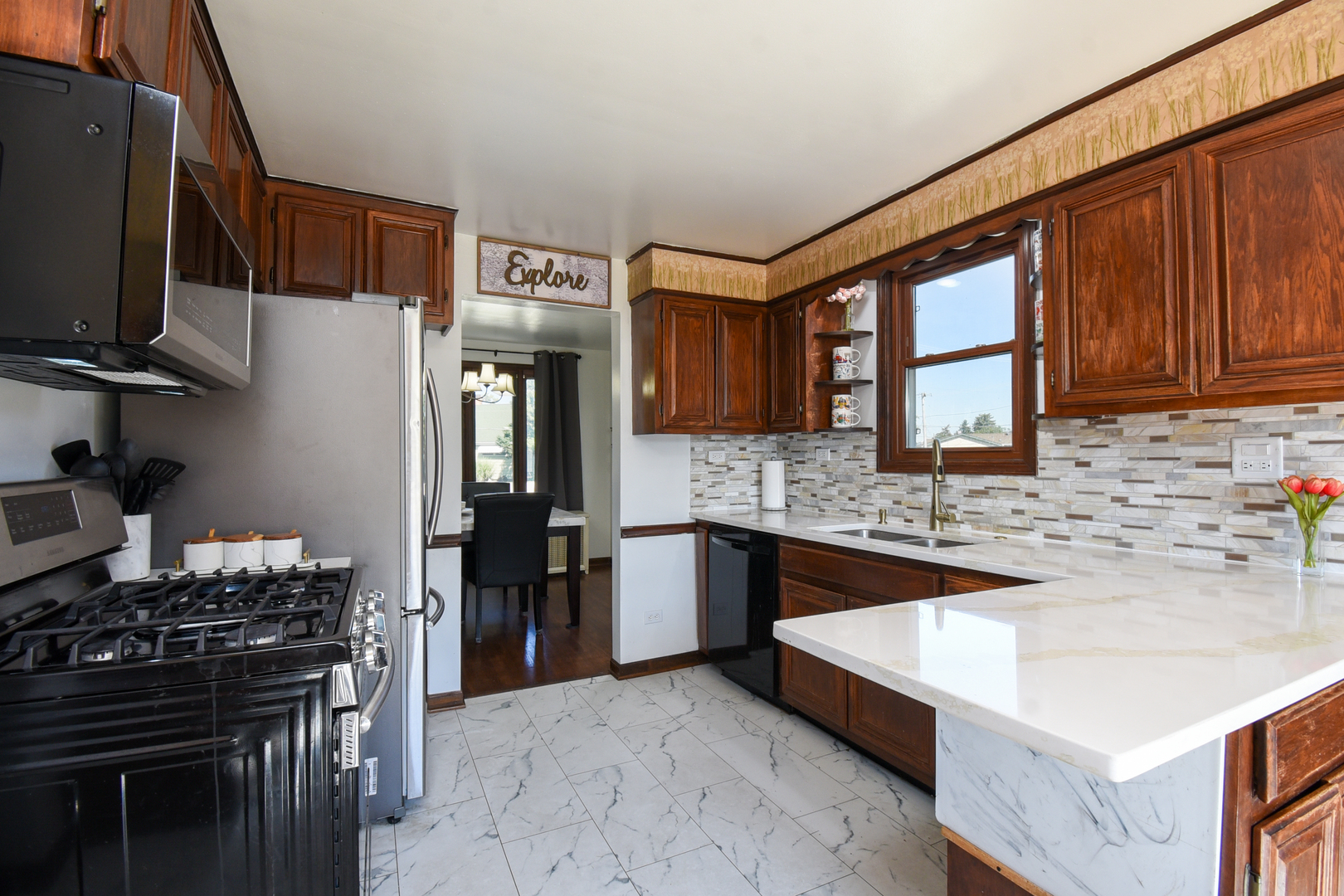 8145 State Road Property Photo 6