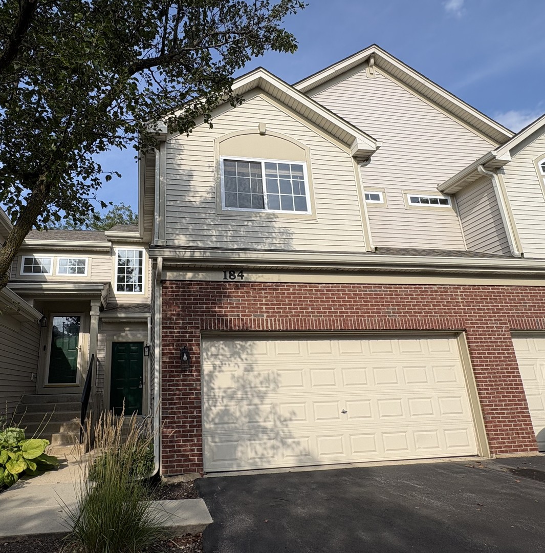 184 Southwicke Drive Property Photo 1