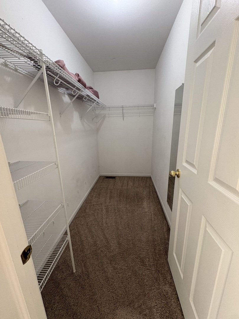184 Southwicke Drive Property Photo 8