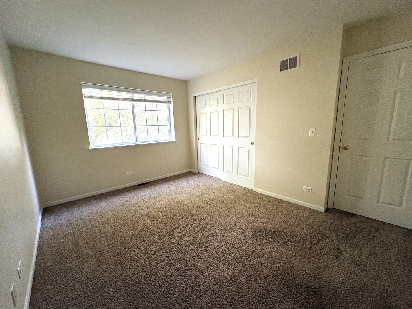 184 Southwicke Drive Property Photo 11