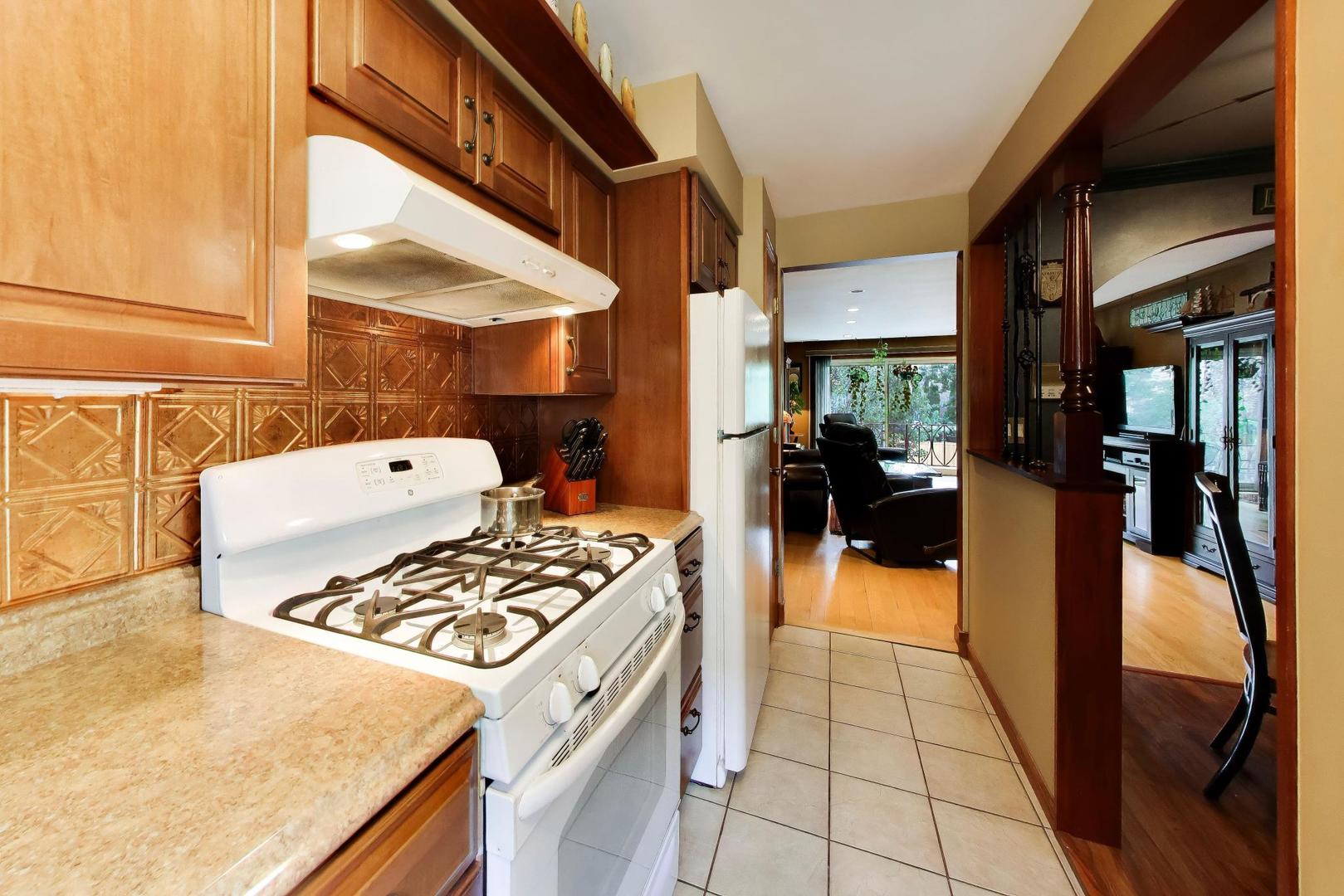 4540 N Linder Avenue 2d Property Photo 7
