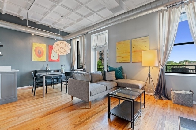 1307 S Wabash Avenue 312 Property Photo 2