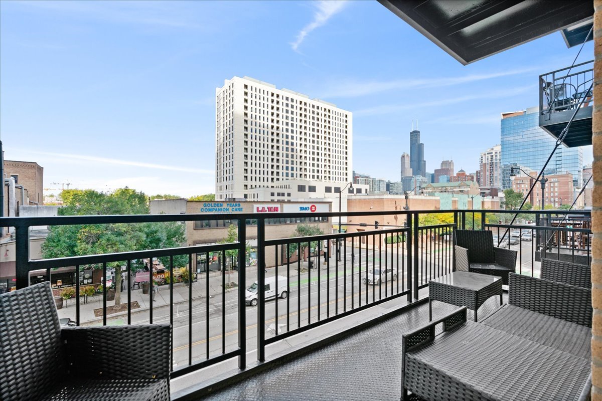 1307 S Wabash Avenue 312 Property Photo 15