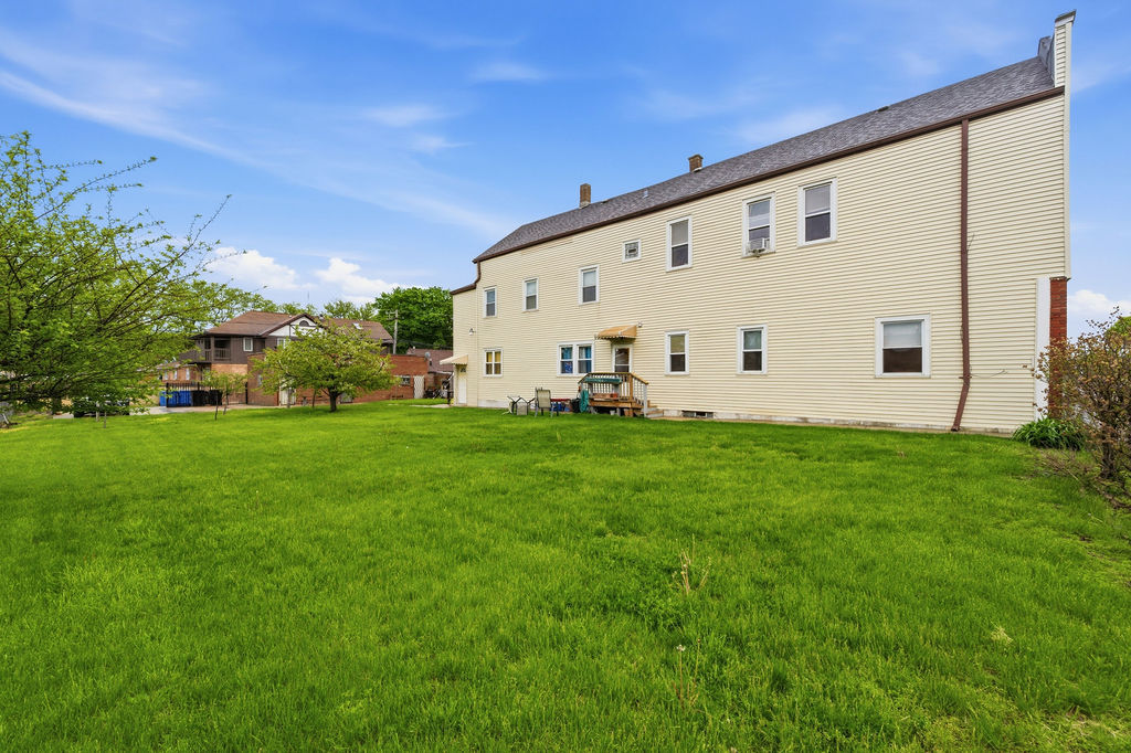 9655 S Commercial Avenue Property Photo 35