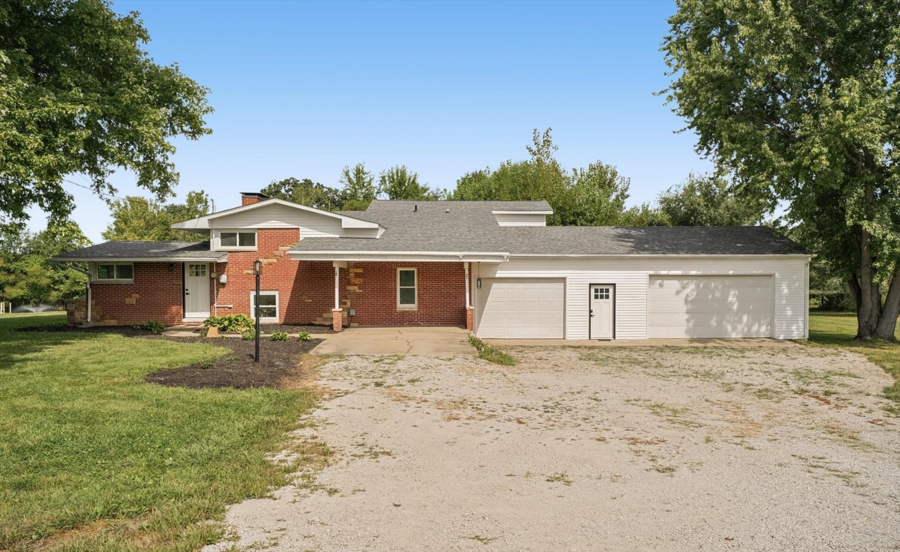 10371 E 1680 North Road Property Photo 4