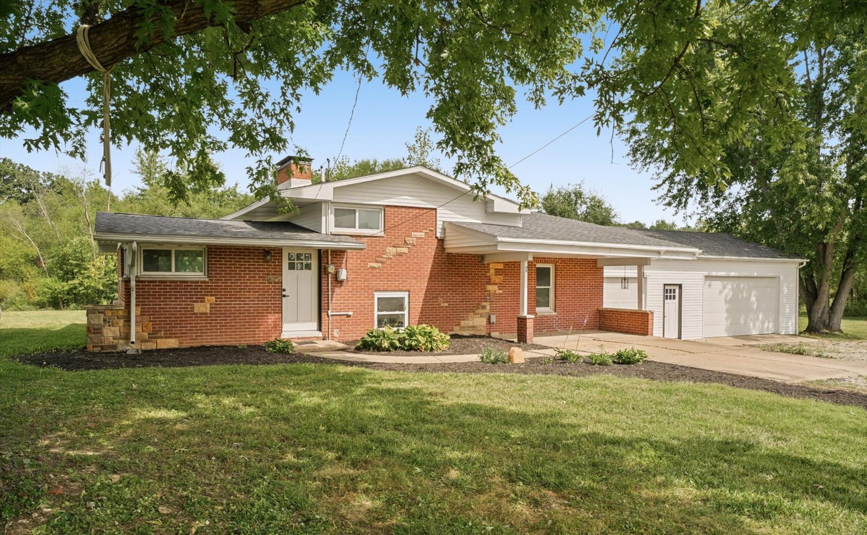 10371 E 1680 North Road Property Photo 5