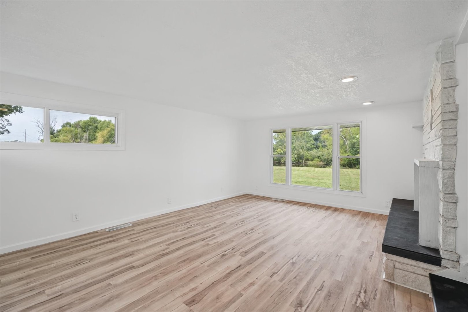 10371 E 1680 North Road Property Photo 8