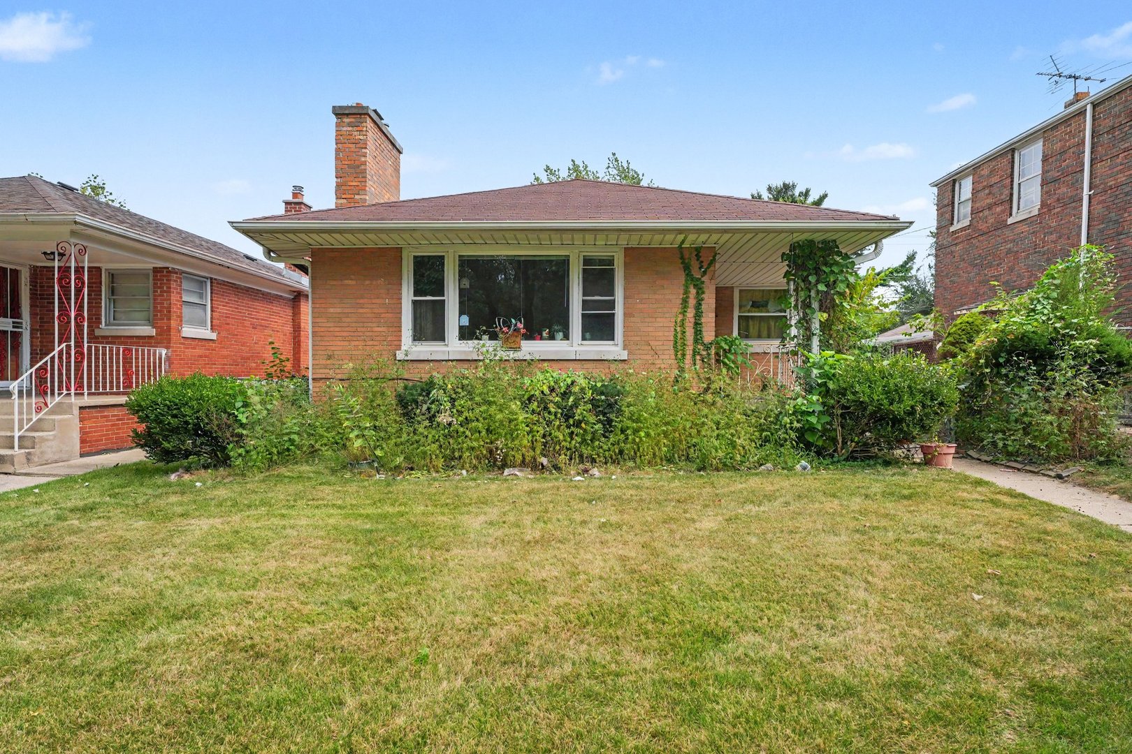 1037 Wentworth Avenue Property Photo 1