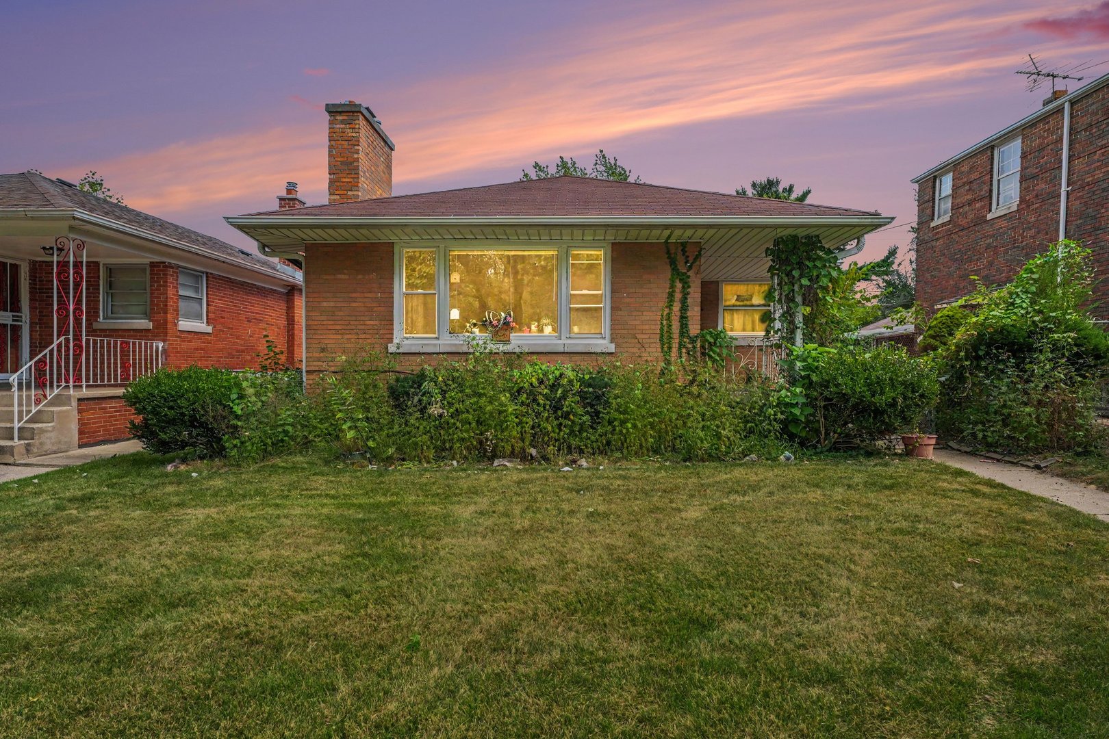 1037 Wentworth Avenue Property Photo 2