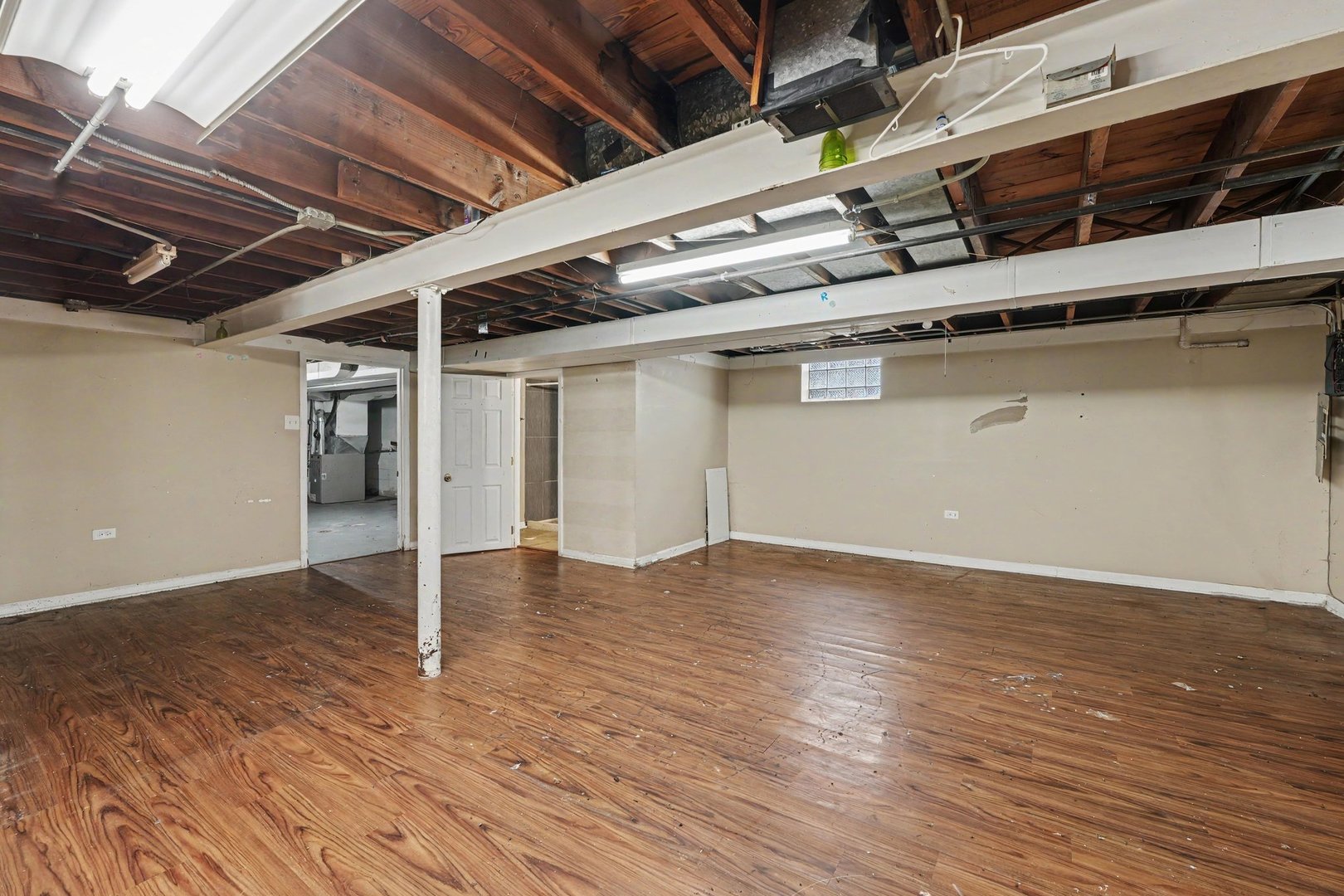 1037 Wentworth Avenue Property Photo 13