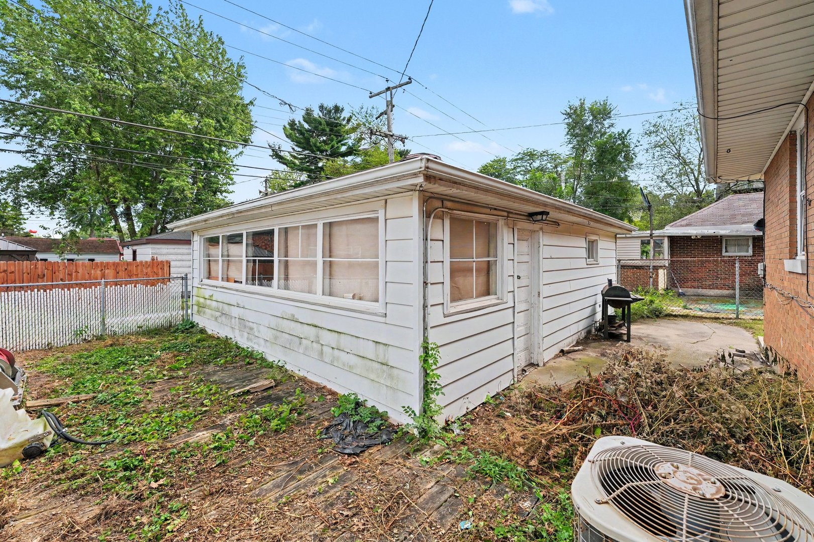 1037 Wentworth Avenue Property Photo 16