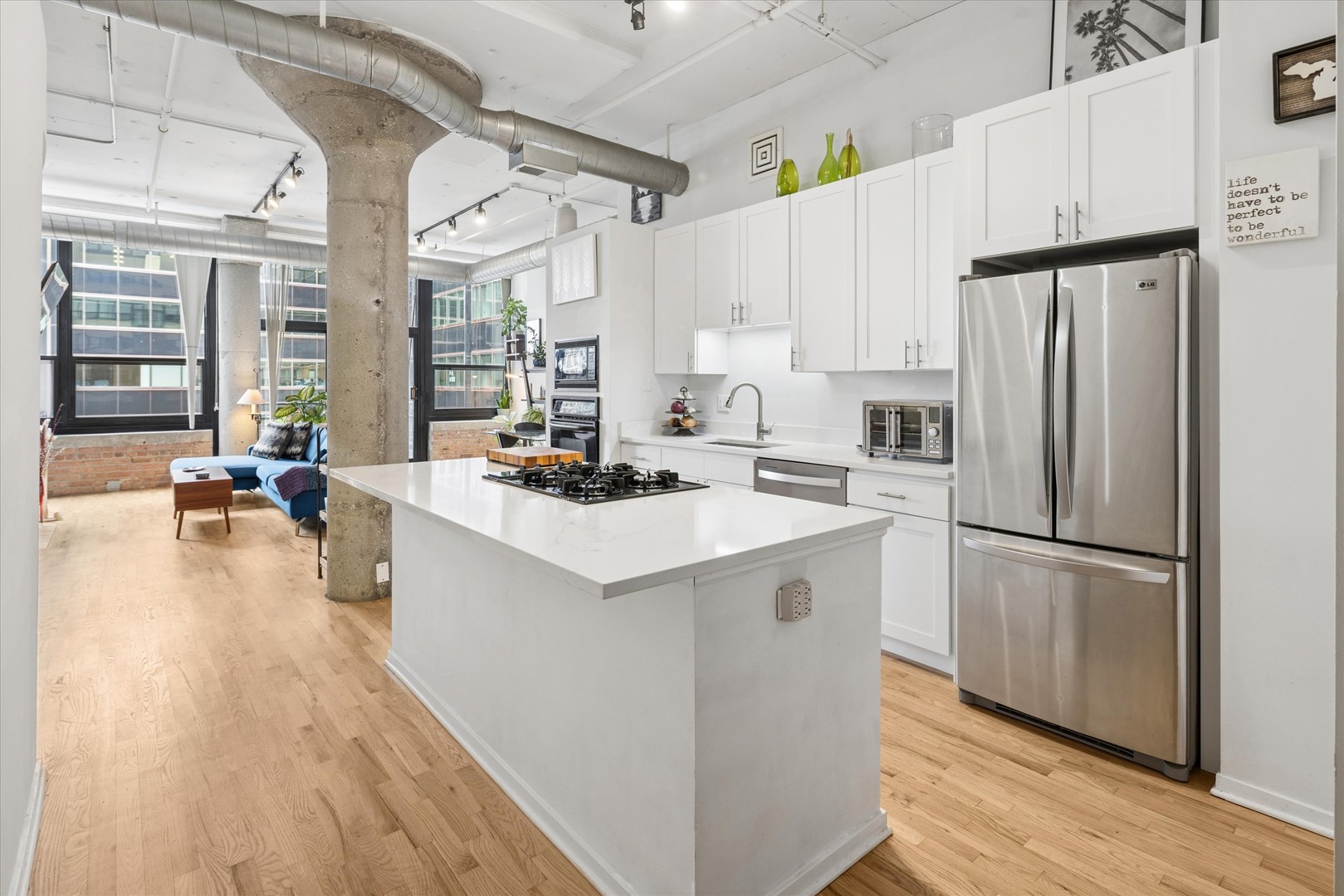 130 S Canal Street 607 Property Photo 11