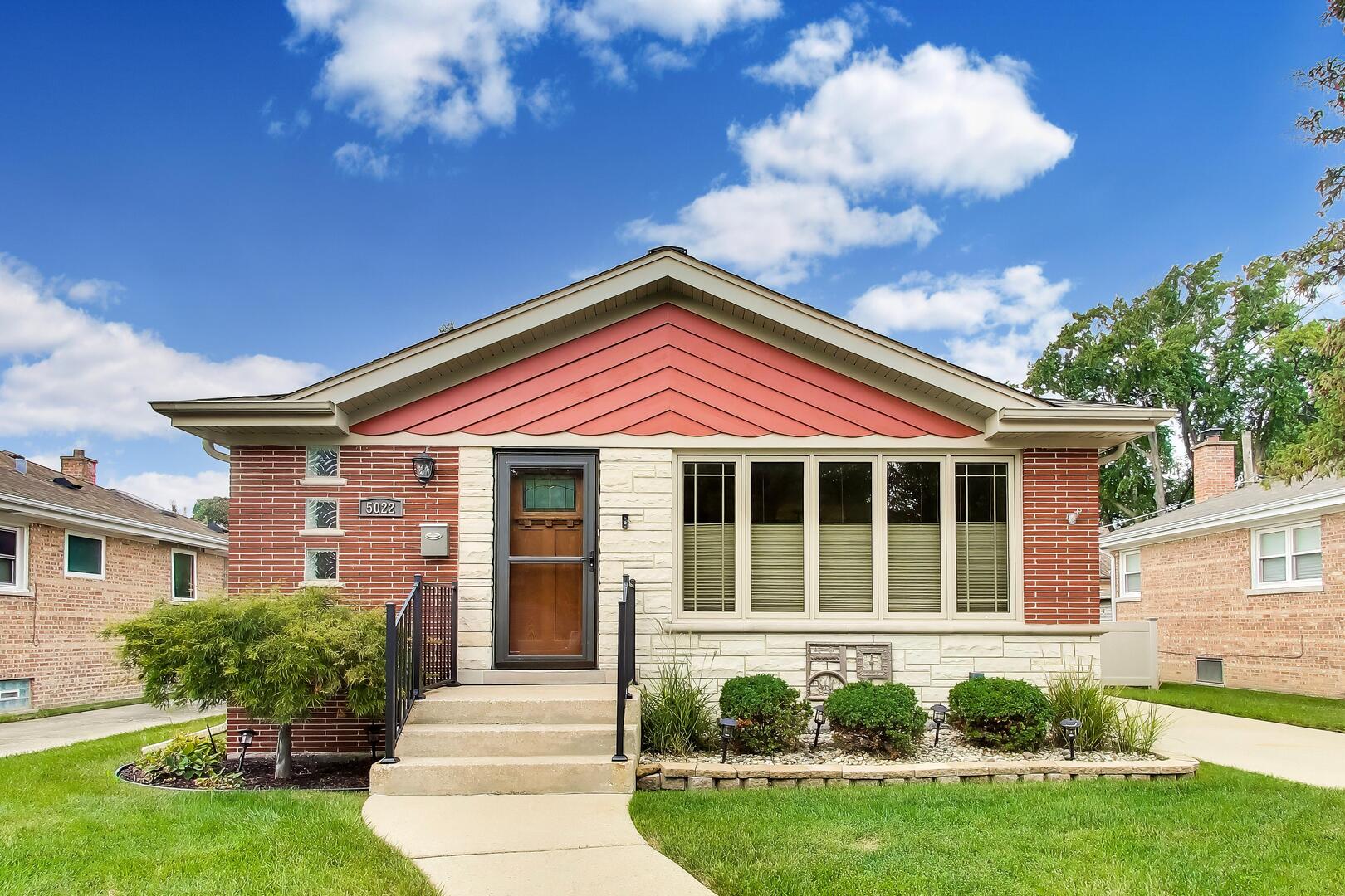 5022 N Busse Avenue Property Photo 1