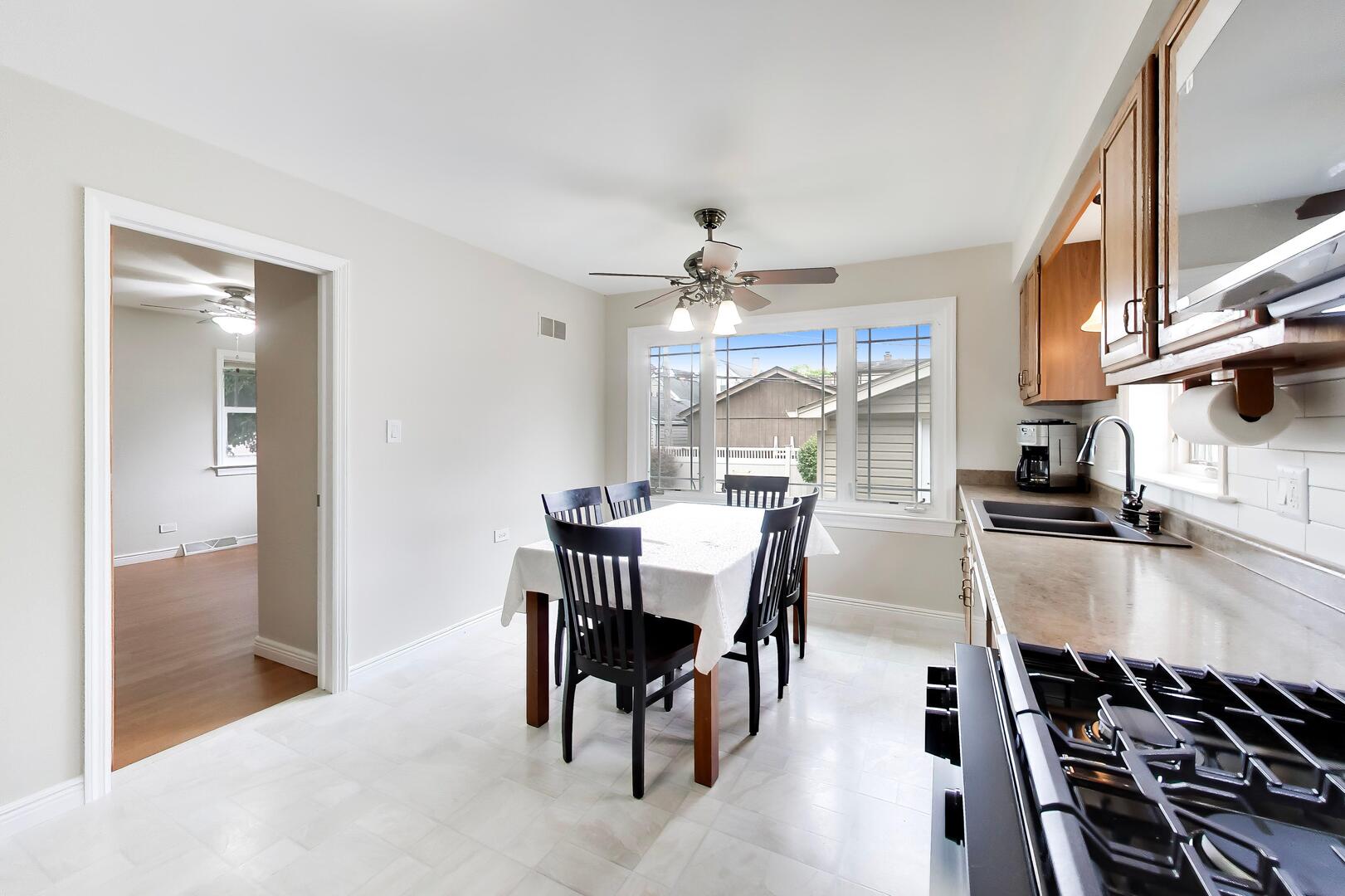 5022 N Busse Avenue Property Photo 11