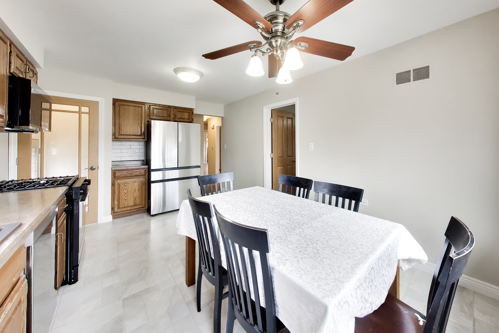 5022 N Busse Avenue Property Photo 13