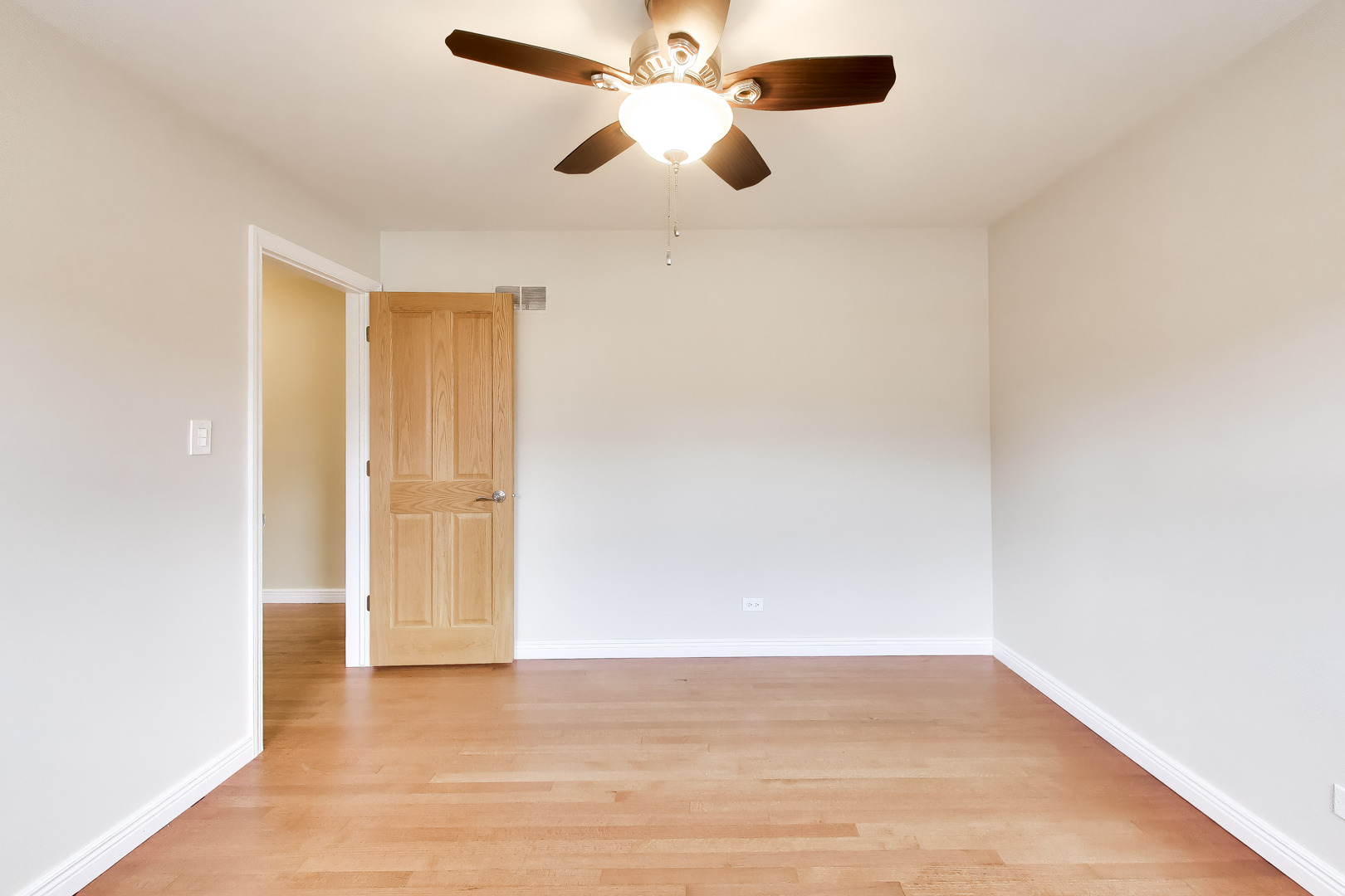 5022 N Busse Avenue Property Photo 18